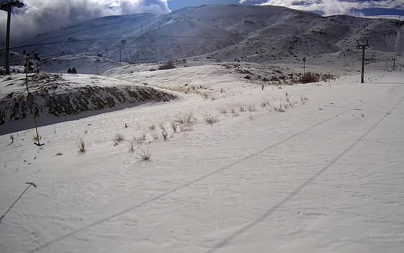 Denizli Kayak Merkezi’nde kar kalınlığı 8 santimetreye ulaştı