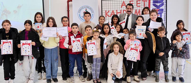 Denizli'deki Pamukkale Sömestir Festivali binlerce çocuğu ağırlıyor