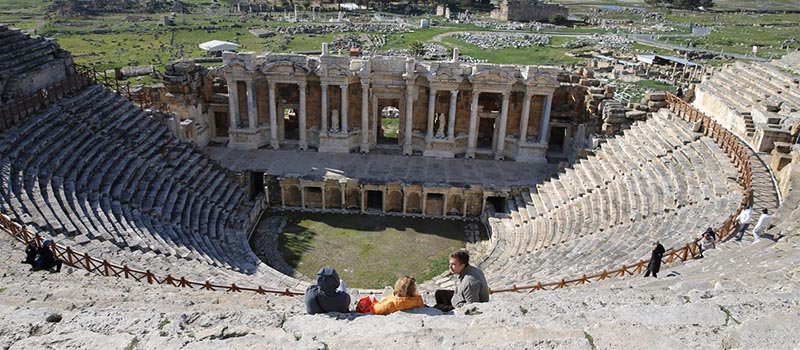 Denizli'nin turizm beldesi Pamukkale’ye 2,3 milyon turist geldi