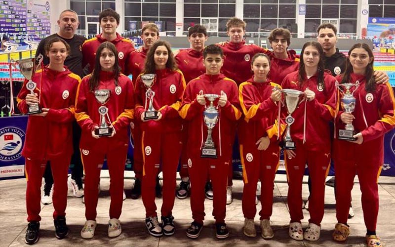 Denizlili yüzücüler 19 madalya kazandı
