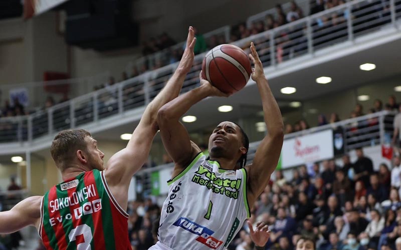Merkezefendi Belediyesi Basket, Karşıyaka’yı 83-81 yendi