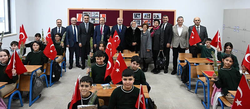 Denizli Buldan Hacı Perihan Vural Ortaokulu törenle açıldı