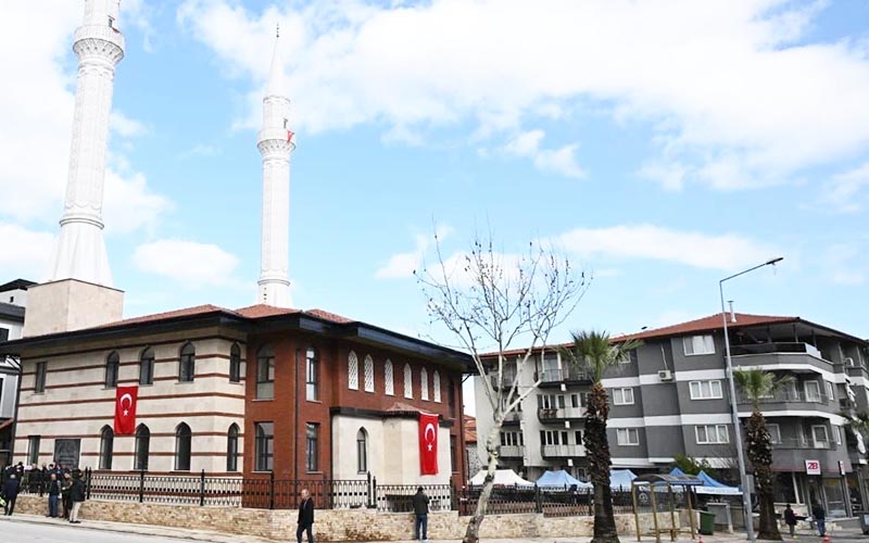 Abdülkadir Geylani Camisi ibadete açıldı