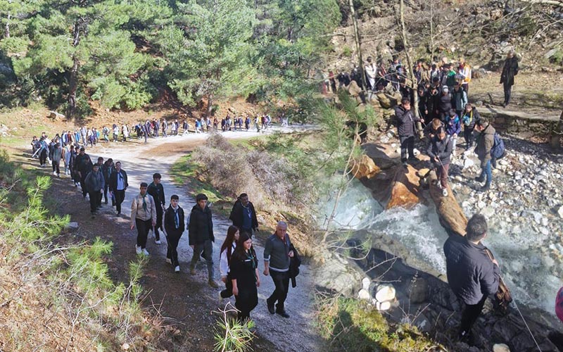 Beş okuldan izciler Karcı Dağı’na yürüdü