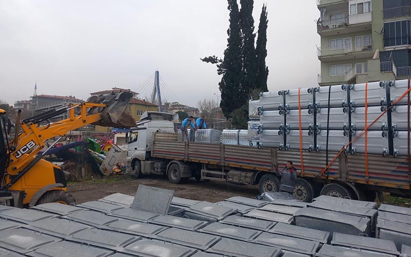 Pamukkale Belediyesi yeni çöp konteynerleri aldı