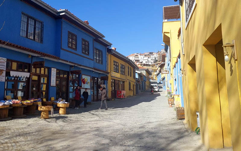 18 dakikada 11 deprem oldu