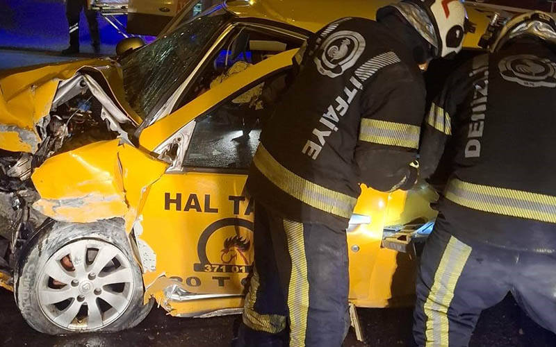 Taksi sürücüsü kazada hayatını kaybetti