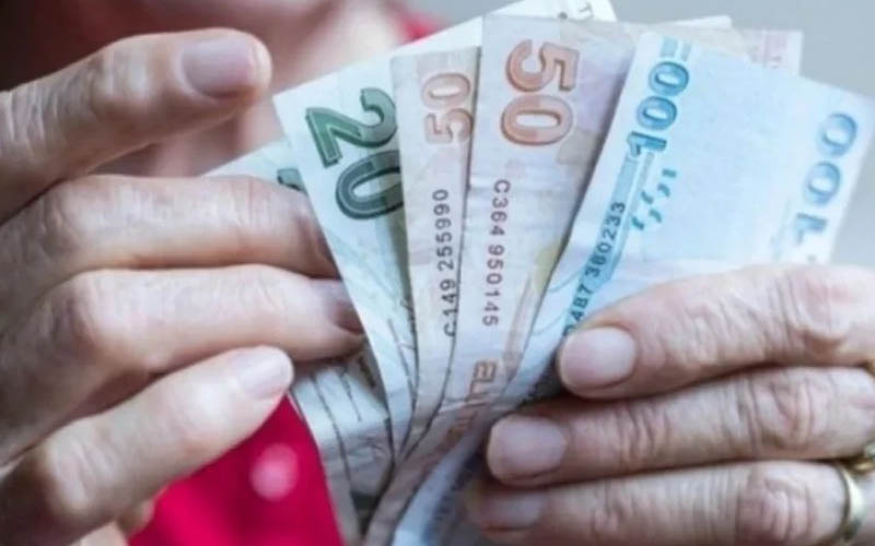 Emekli aylığı ve ikramiyesi ödeme tarihi belli oldu