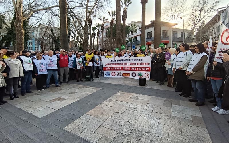 STK’lardan ortak açıklama: Laikliği savunmak suç değil, tarihsel görevdir