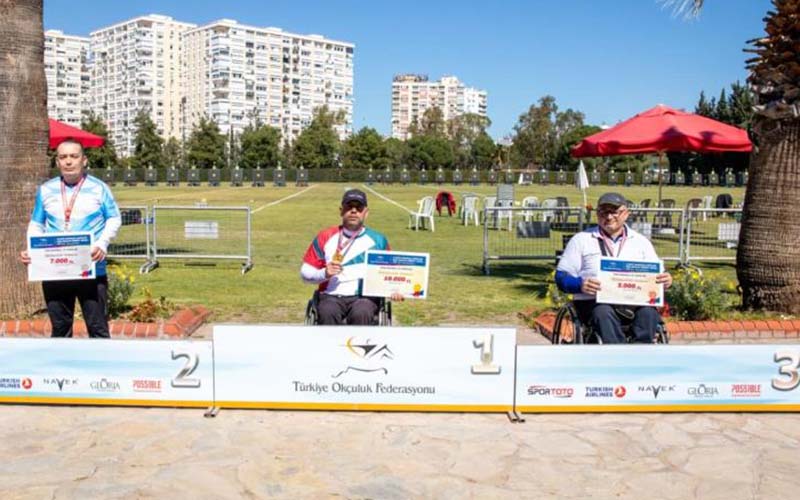 Engelli sporcu, okçulukta Türkiye şampiyonu oldu