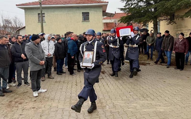 Uzman çavuş Solak’ın cenazesi toprağa verildi