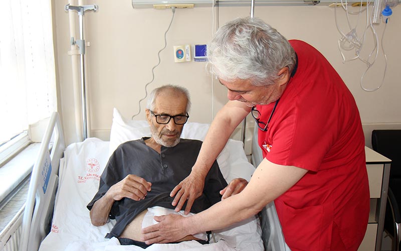 40 kat büyüyüp 6 kiloya ulaşan dalak ameliyatla alındı