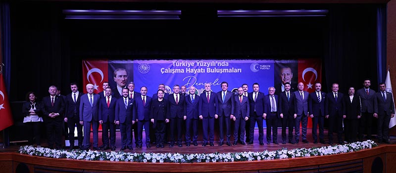 Denizli Çalışma ve Sosyal Güvenlik Bakanı Işıkhan'dan gençlere iş modelleri