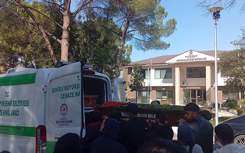 Bot faciasının 4 kurbanı Denizli’de toprağa verildi