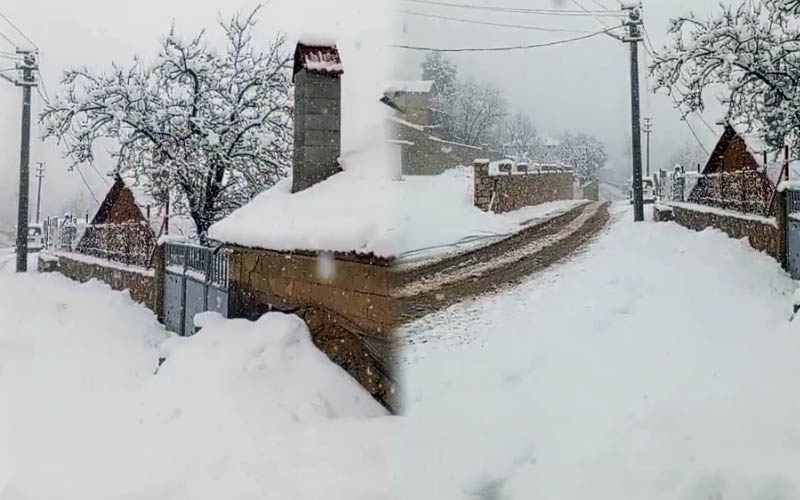 İlçede gün karla başladı