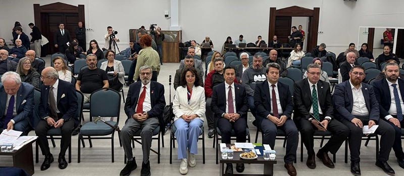 Egeli gazeteciler eğitim seminerinde buluştu