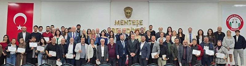 Egeli gazeteciler eğitim seminerinde buluştu