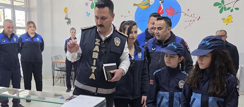 Denizli'de okul kantinlerini öğrenci zabıtalar denetledi