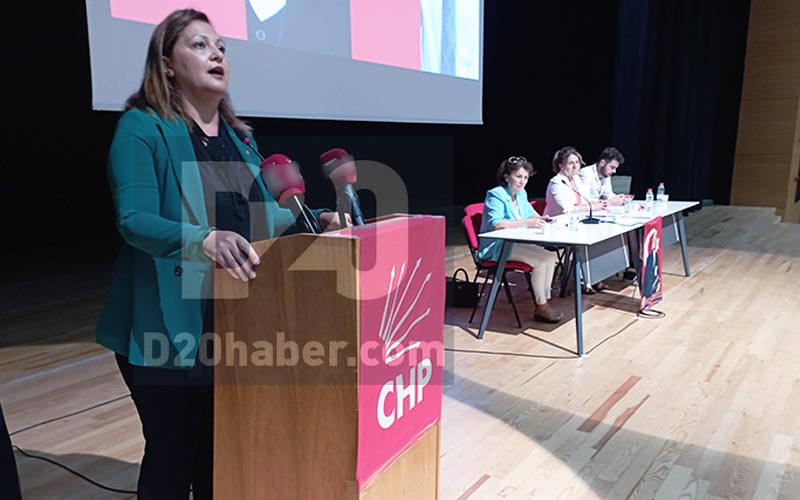 AK Parti yolundaki Köksal, kongrede Denizli’yi de karıştırmış, kongrede yuhalanmıştı