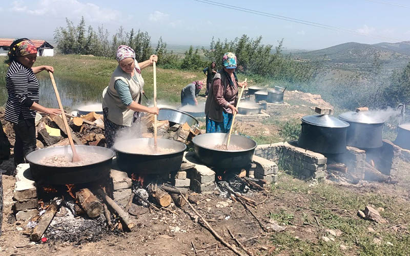 Çalçakırlar’da Hıdırellez’e geleneksel kutlama