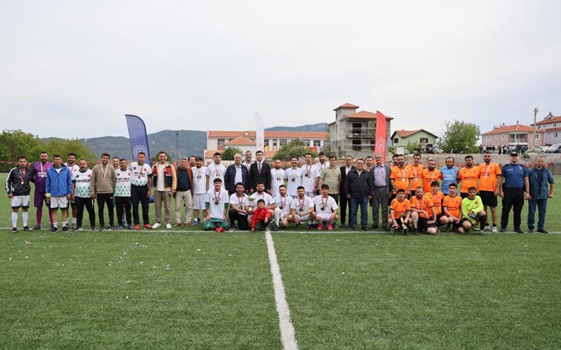 Çameli’deki turnuvada şampiyon Kalınkoz Gençlikspor oldu