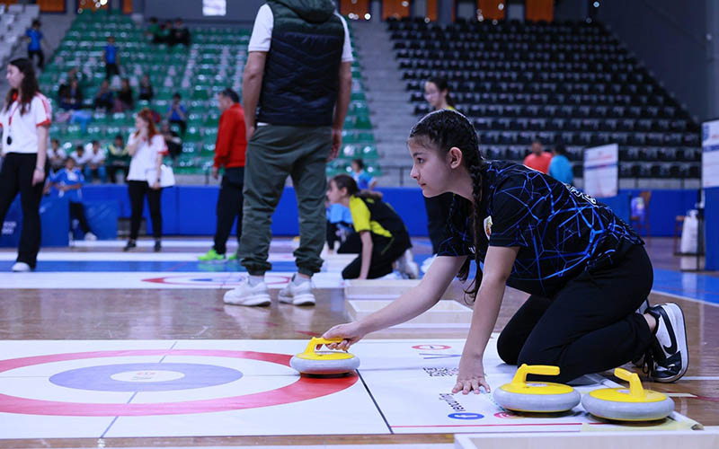 Curlingde Türkiye Şampiyonası için mücadele ettiler