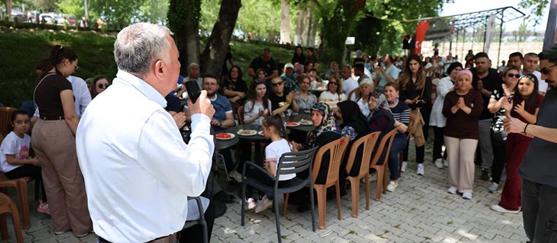 Denizli'nin Honaz ilçesinde Anneler Günü kutlandı