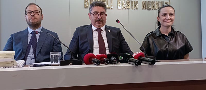 Denizli'de basın toplantısı düzenleyen NUDER Genel Başkanı Av. Hasan Oymak, sanal kumar yaşının 9'a kadar düştüğünü açıkladı