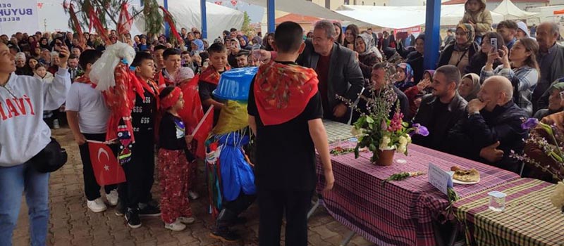 Denizli'de Yağmur Gelini, Kekik ve Doğa Şenliği düzenlendi