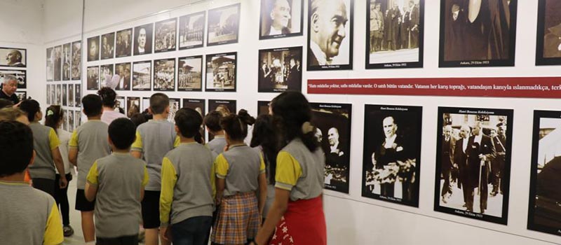 Denizli'de Milli Mücadele ruhu sergiyle çocuklara aşılanıyor