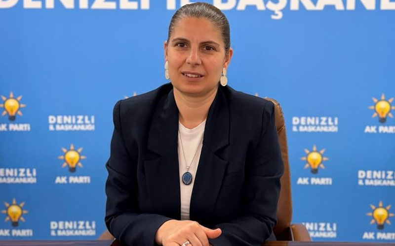 AK Parti Kadın Kolları Başkanı Tekaslan görevinden ayrıldı