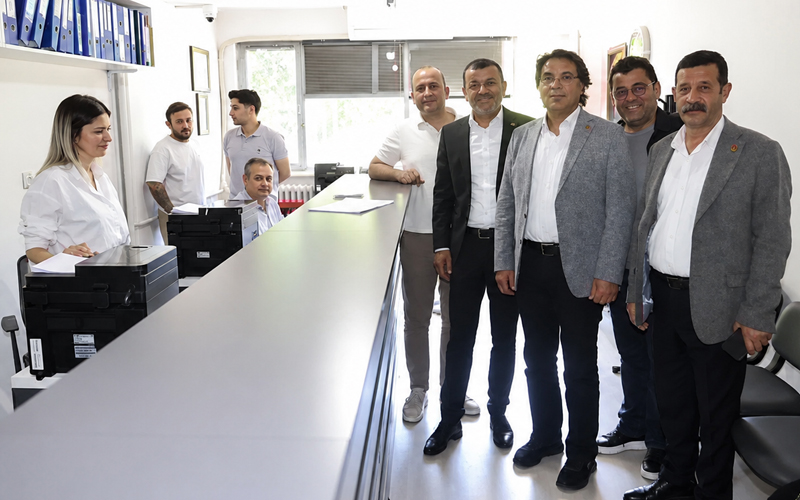 CHP Denizli İl Örgütü, olağanüstü kurultay için imzaları topluyor