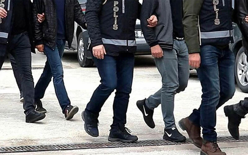 Belediye başkanı aleyhine paylaşımlar yapıldı:  7 kişi gözaltında
