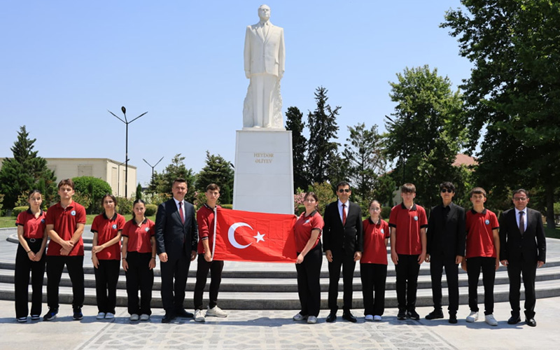 Çamelili öğrenciler Bilesuvar’ı  ziyaret etti