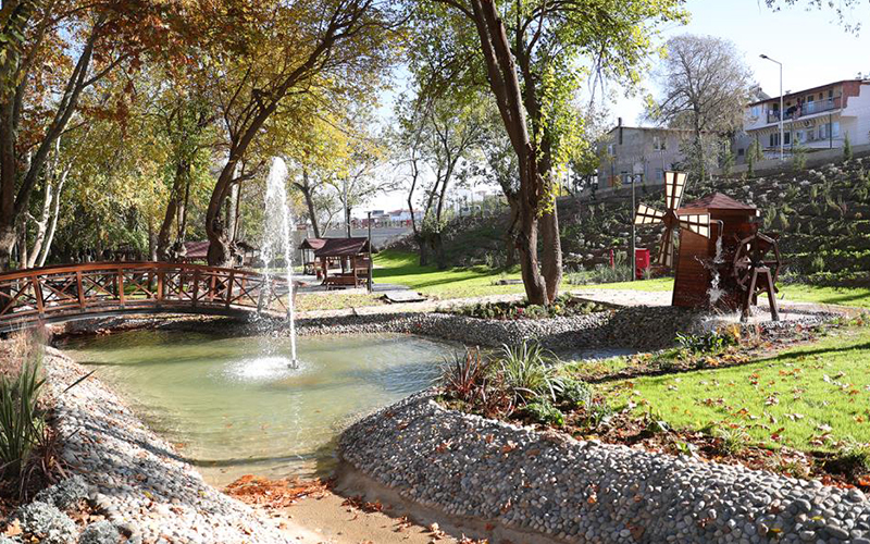 Merkezefendi Belediyesi parklarda bakım ve onarım çalışmasını tamamladı