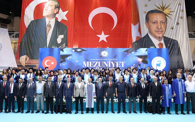 PAÜ’de mezuniyet coşkusu, 7 bin öğrenci mezun oldu