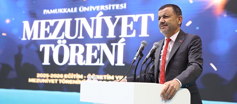 Denizli'deki Pamukkale Üniversitesi'nin 2025-2026 akademik yılı mezuniyet töreni yapıldı