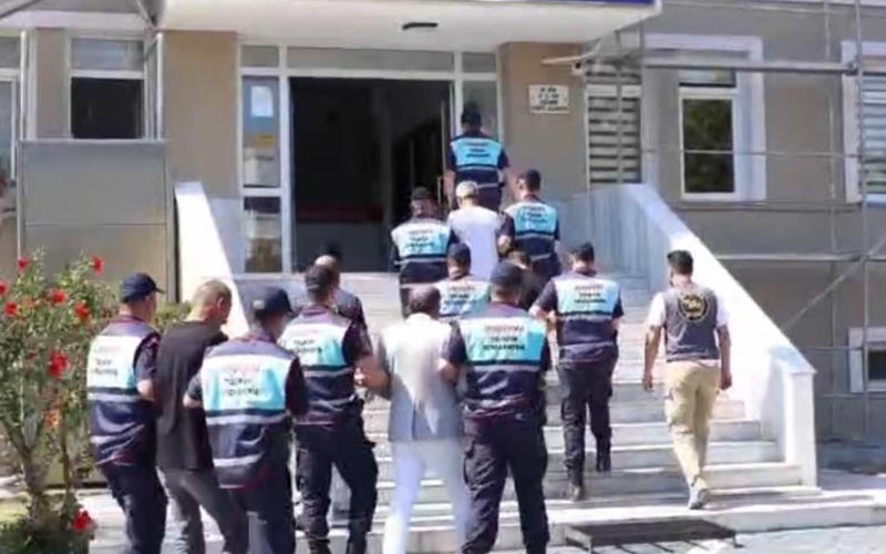 Uyuşturucu operasyonunda 13 kişi yakalandı