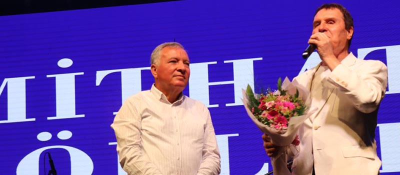 Denizli'de Honaz Kiraz Festivali düzenlendi, Mithat Körler konser verdi