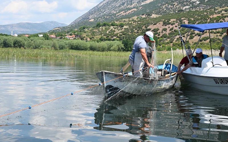 Işıklı Gölü’nde kaçak av denetimi