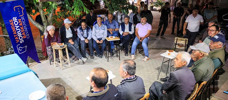 Denizli'nin Çameli ilçesinde vatandaş soruyor, başkan cevaplıyor toplantısı düzenlendi