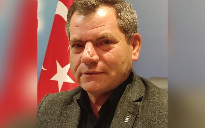 AK Parti İlçe Başkanı ‘gördüğüm lüzum üzerine’ diyerek istifa etti