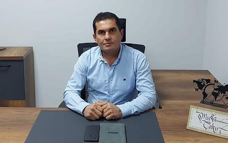 Spiral makinesiyle metal kesiyordu: Muhtar boyun bölgesinden yaralandı