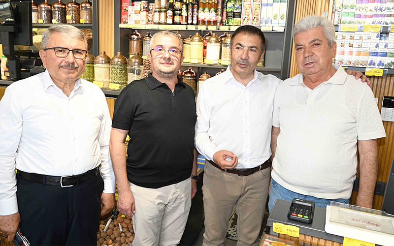 Erdoğan’dan üye ve esnaf ziyareti