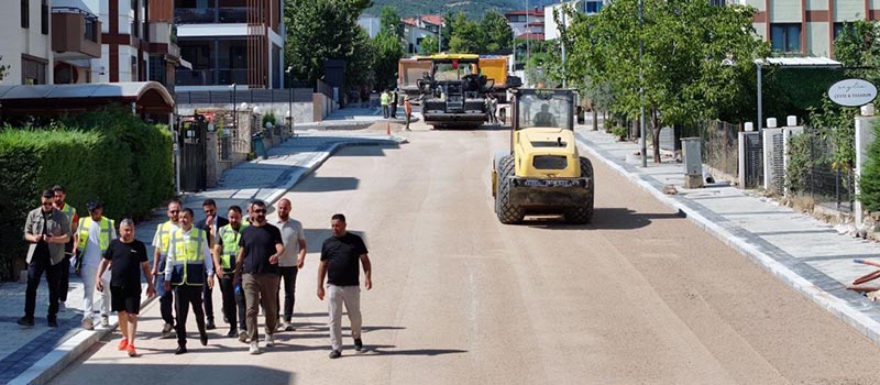 Denizli'de Büyükşehir belediyesi, Gerzele Mahallesi'nde altyapı ve üstyapı çalışmaları gerçekleştiriyor