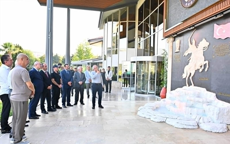 Polisevi’ne Miryokefalon Anıtı