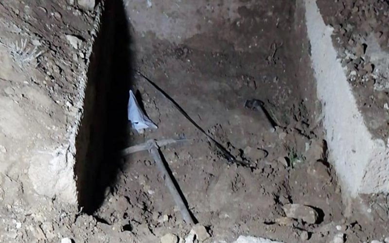 Hazine avcıları ve tarihi eser kaçakçılarının bulduğu nekropol sit alanı oldu