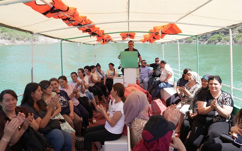 DBB’nin organizasyonuyla kadınlara tekneyle İnceğiz Kanyonu turu