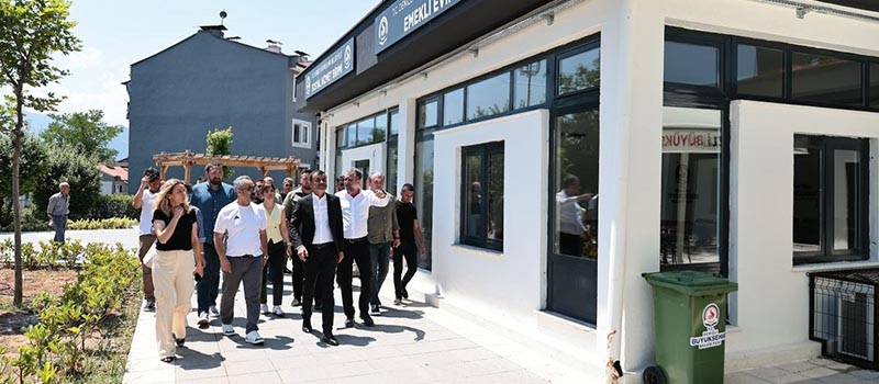 Denizli'de atıl bina anne-çocuk kafe, emekli evim ve mahalle mutfağına dönüştürüldü