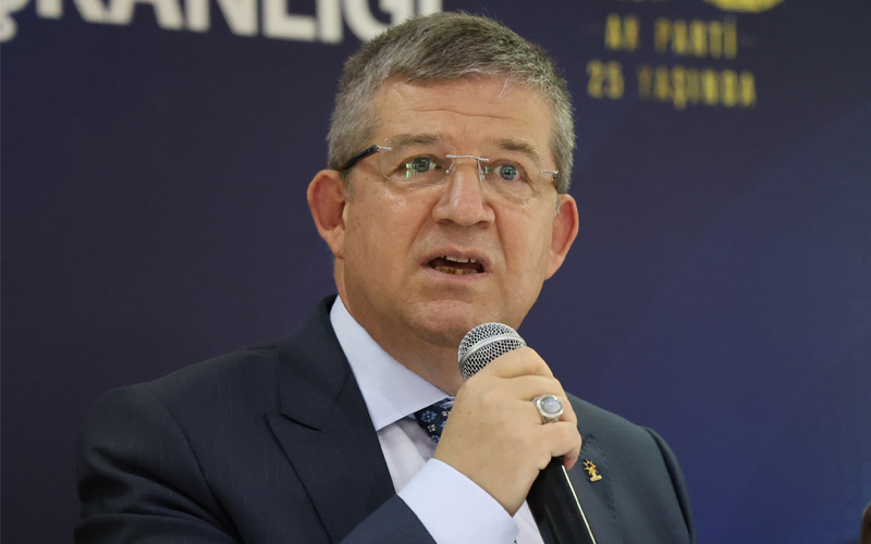 Subaşıoğlu: Siyaset üzerindeki vesayet gölgesini kaldırdık